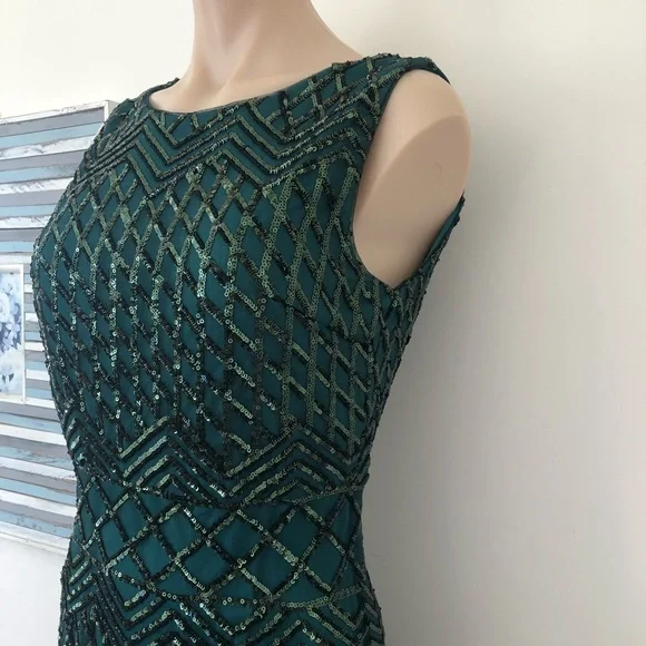 🌿 MEI MEI 🌿 green sequin sleeveless slight trumpet style formal dress size 8 - Picture 2 of 9